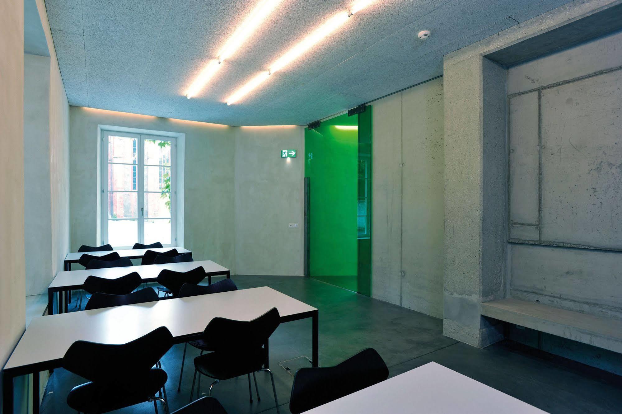 Basel Youth Hostel Экстерьер фото