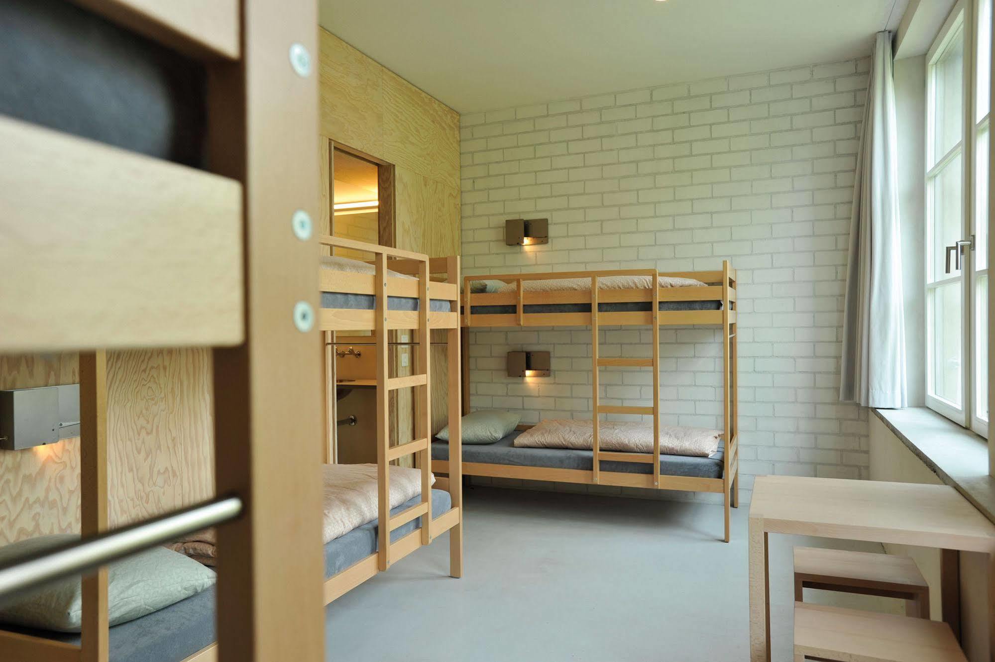 Basel Youth Hostel Экстерьер фото