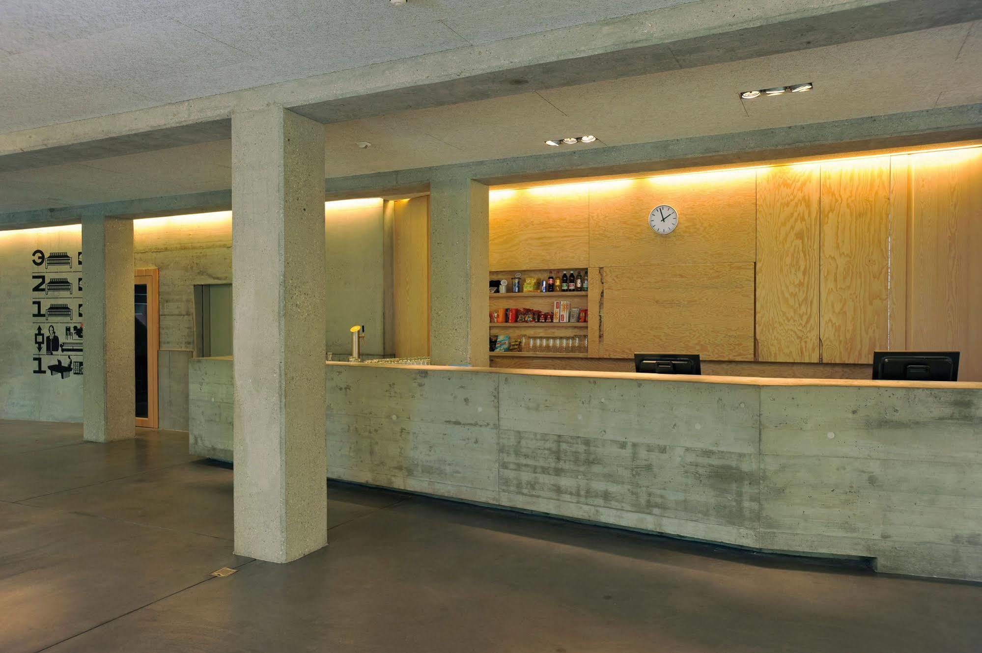 Basel Youth Hostel Экстерьер фото